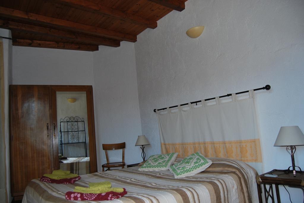 B&B Baddesalighes Bolotana Pokój zdjęcie